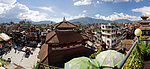 Nepál, Káthmándú, Durbar Square ze střechy restaurace
