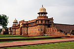 Indie - Červená pevnost v Agře (Agra Fort)