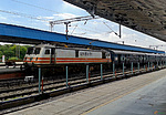 Indie - vlakové nádraží v Chandigarhu