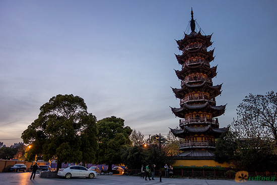 Longhu Temple