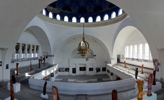 Trenčín, interiér židovské synagogy